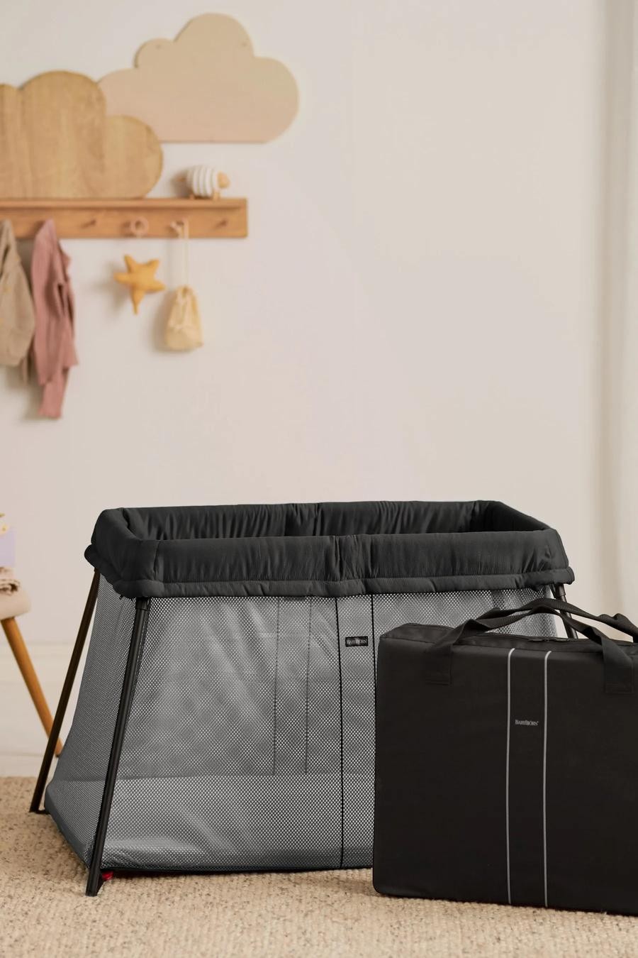 Baby Björn Travel Cot Light